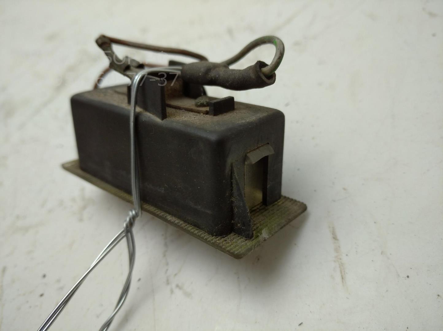 Фонарь подсветки номера