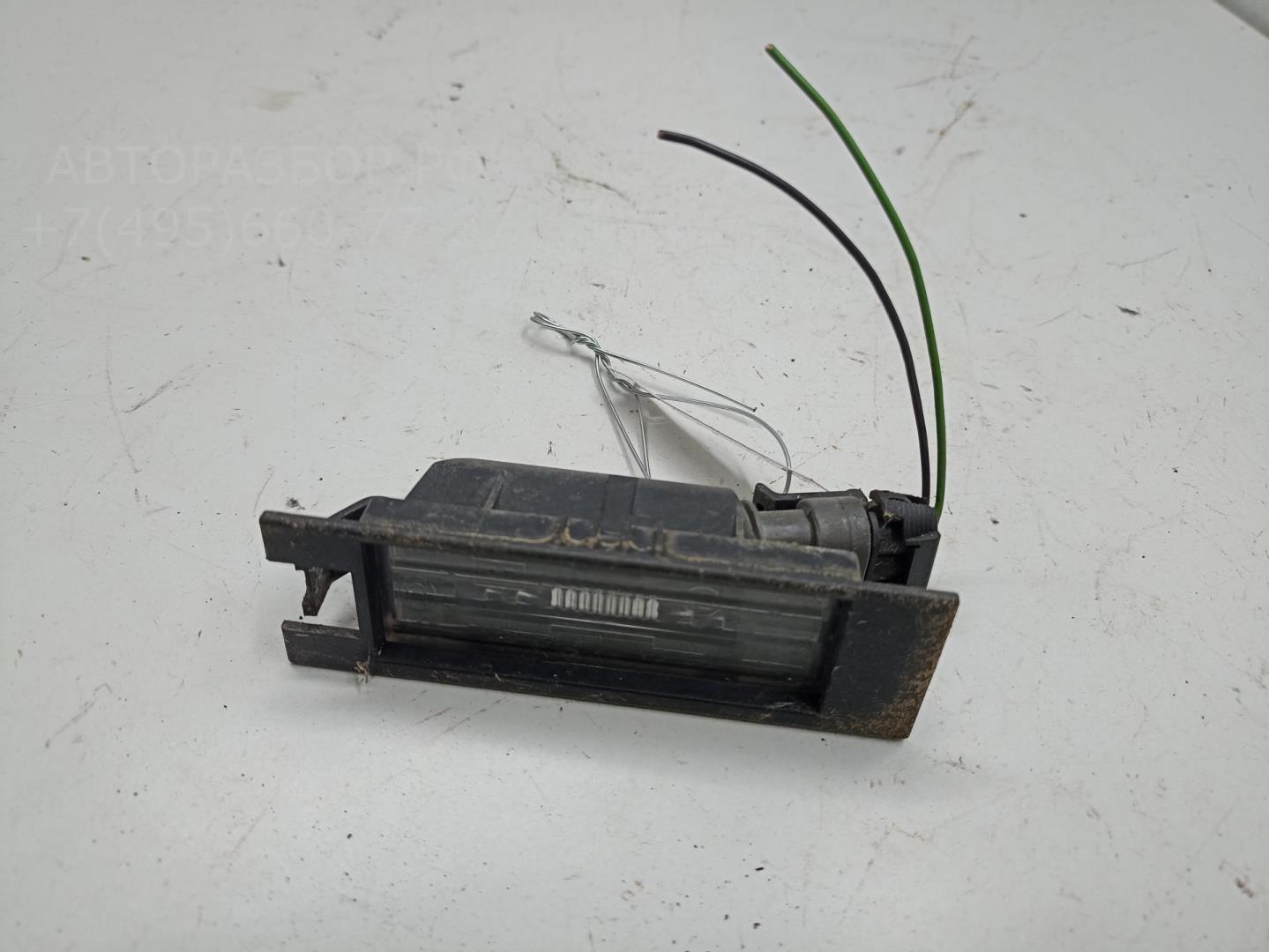 Фонарь подсветки номера