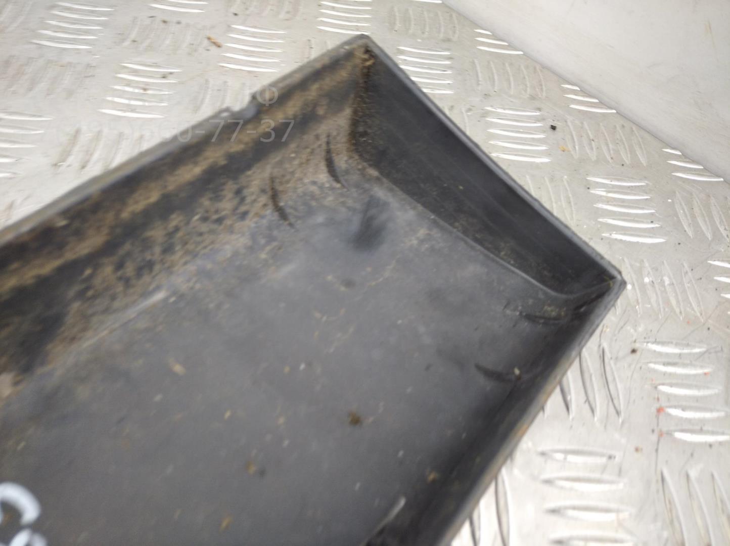 Накладка двери задней левой