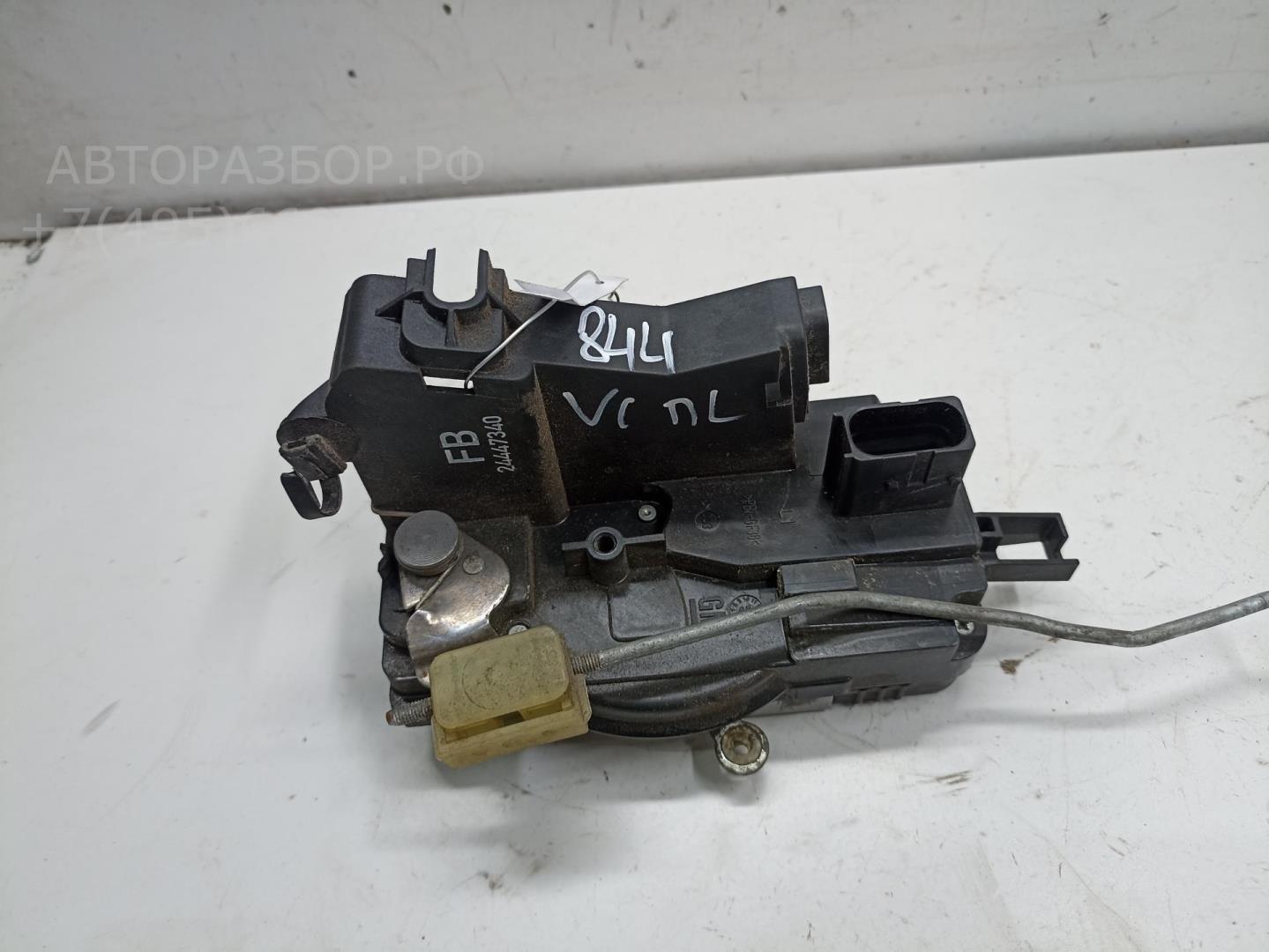 Замок двери передней левой