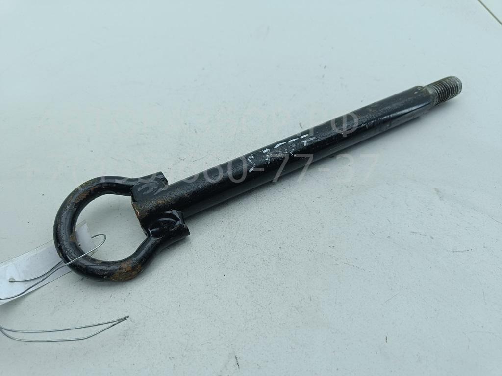 Крюк буксировочный