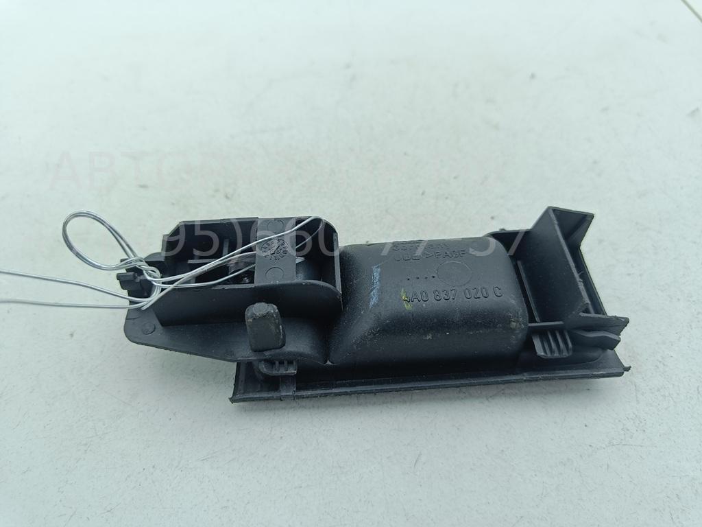 Ручка двери передней внутренняя правая