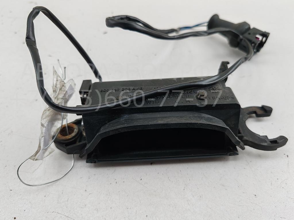 Ручка двери передней наружная правая