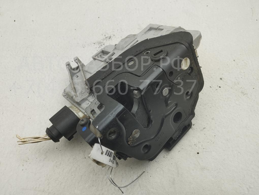 Замок двери задней левой