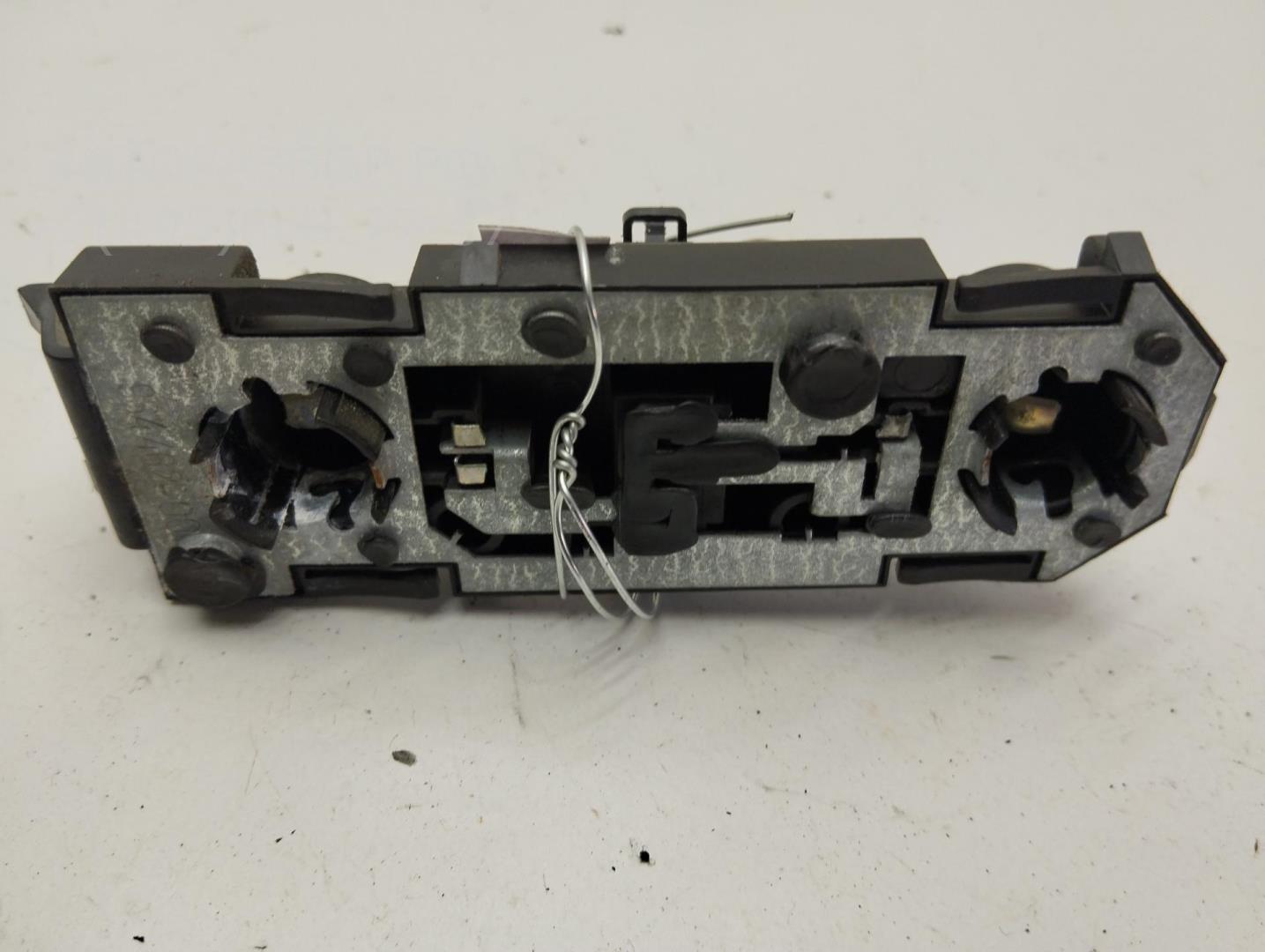 Плата заднего фонаря левого