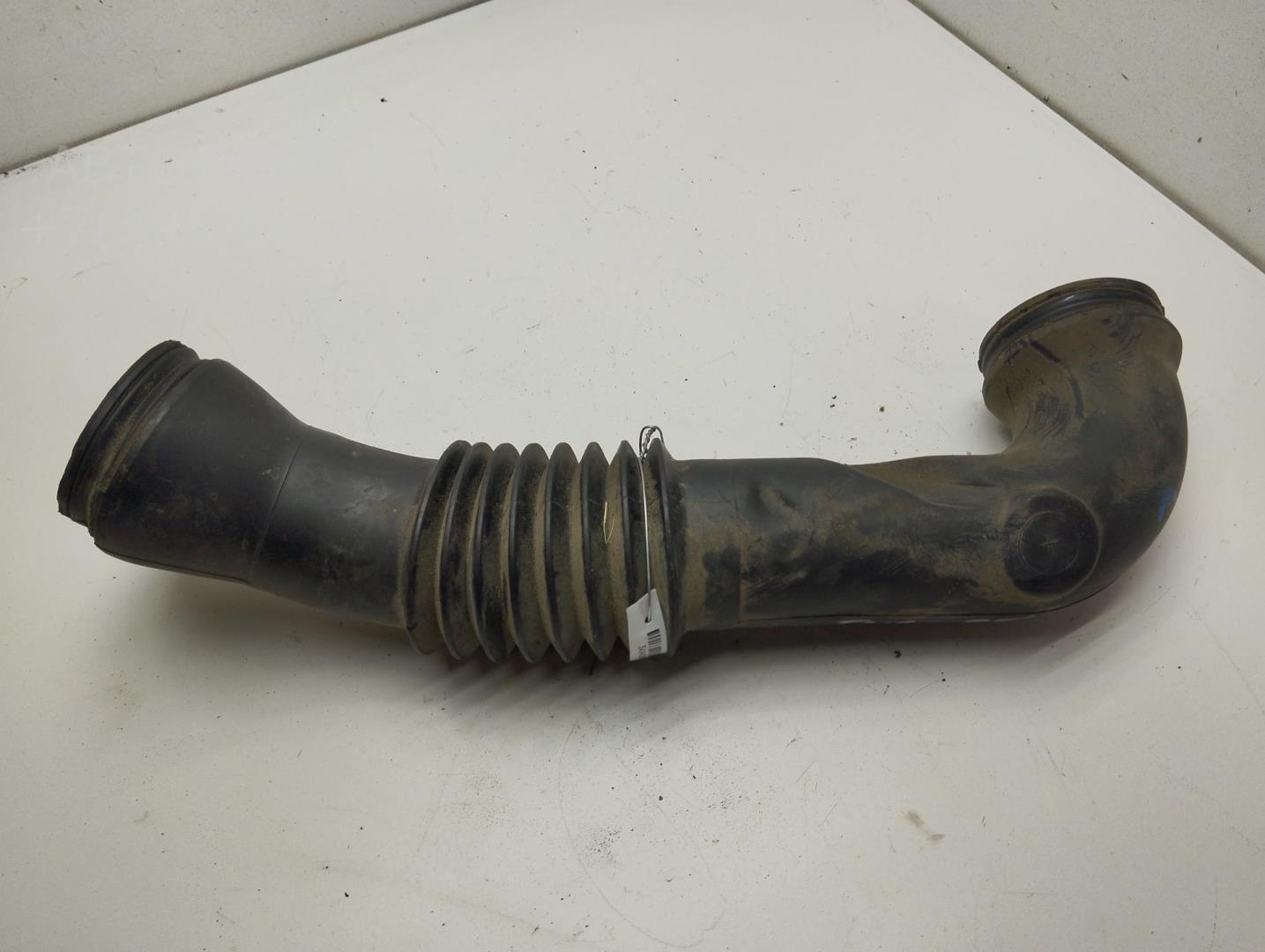 Патрубок воздушного фильтра