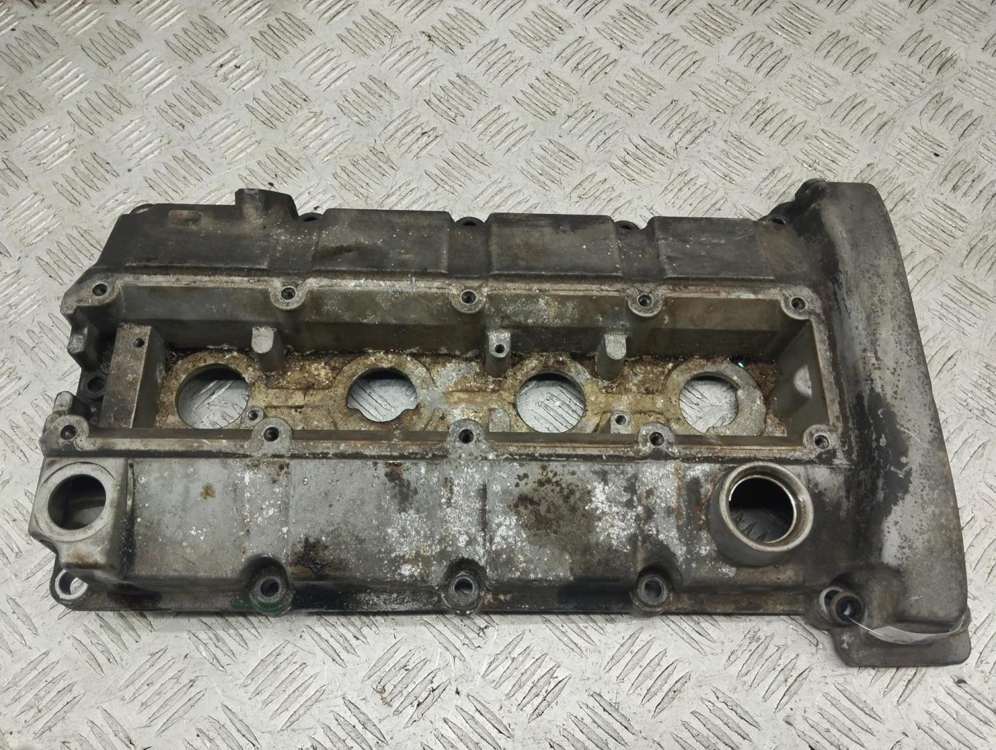 Крышка клапанная ГБЦ