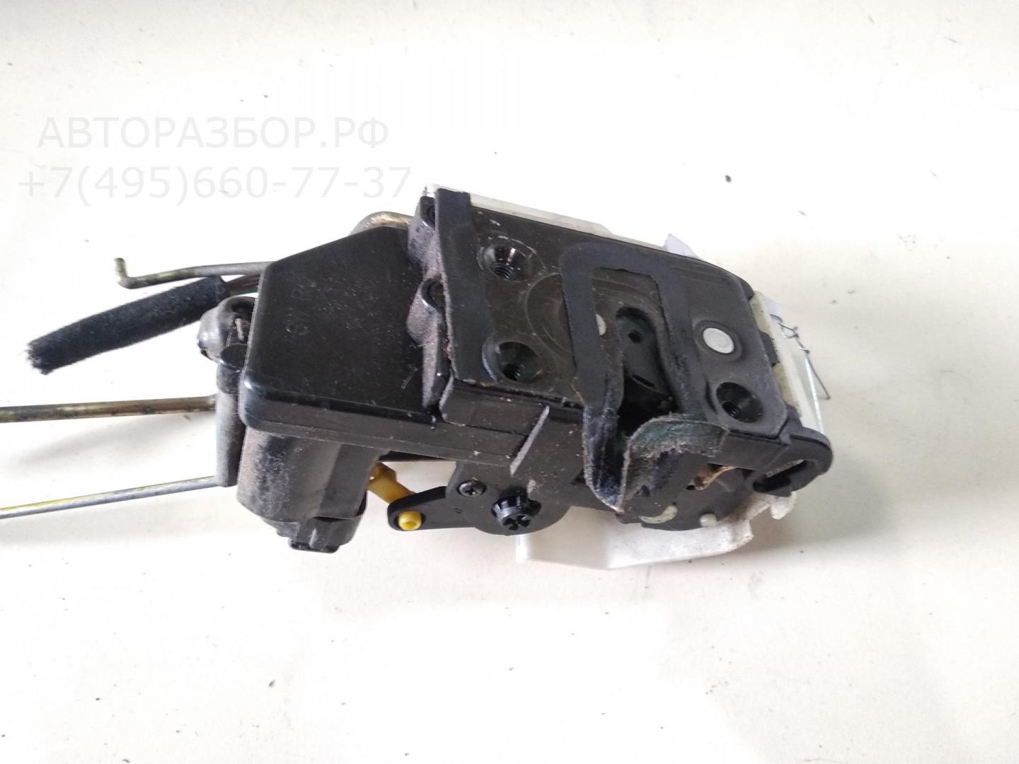 Замок двери передней правой