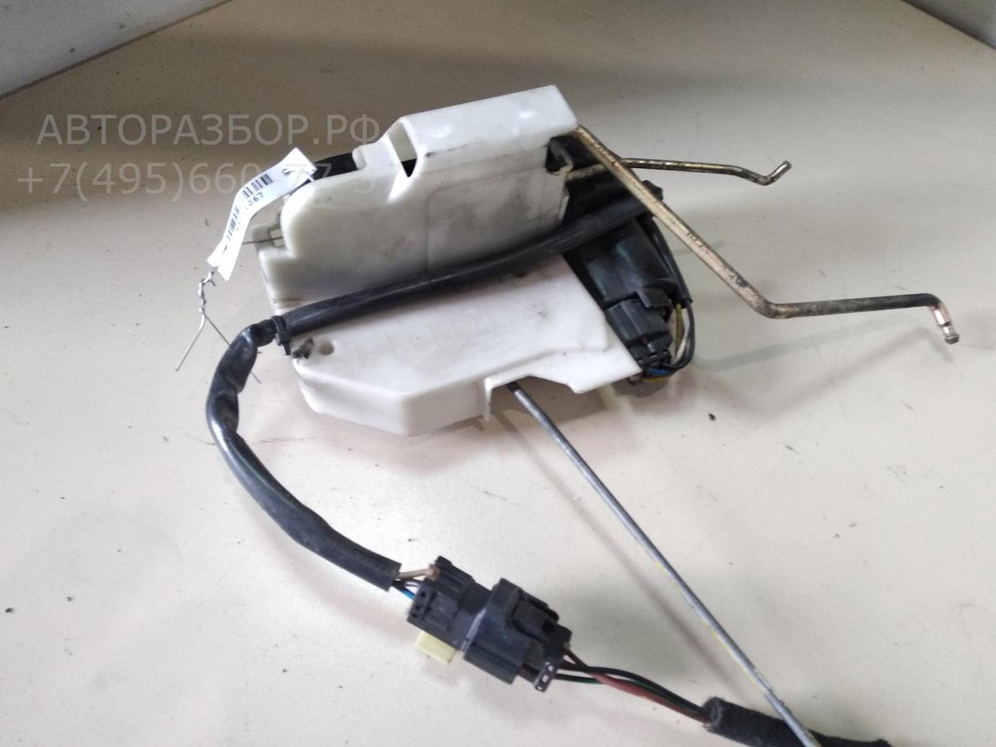 Замок двери передней правой