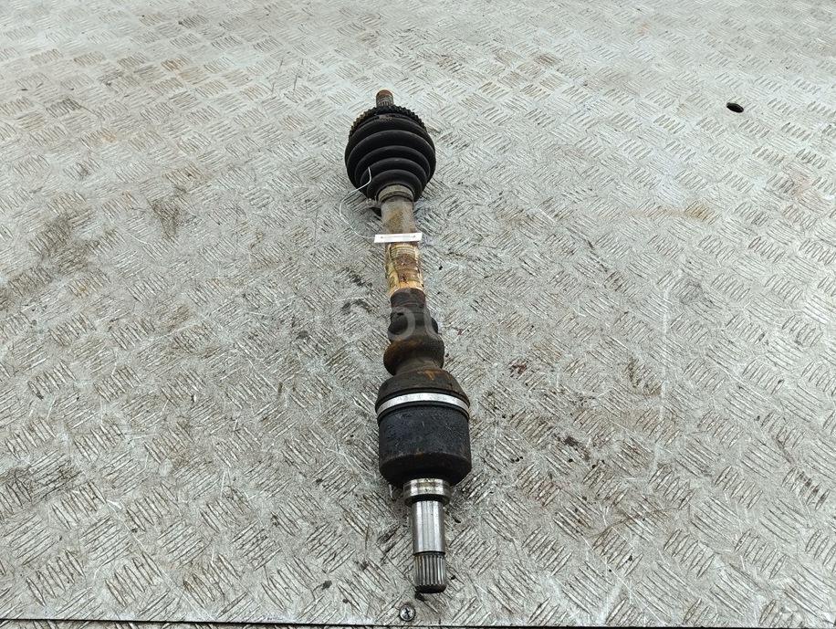 Полуось передняя левая