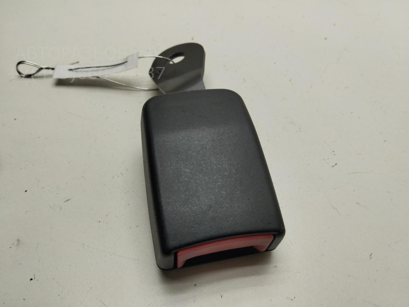 Ответная часть ремня безопасности