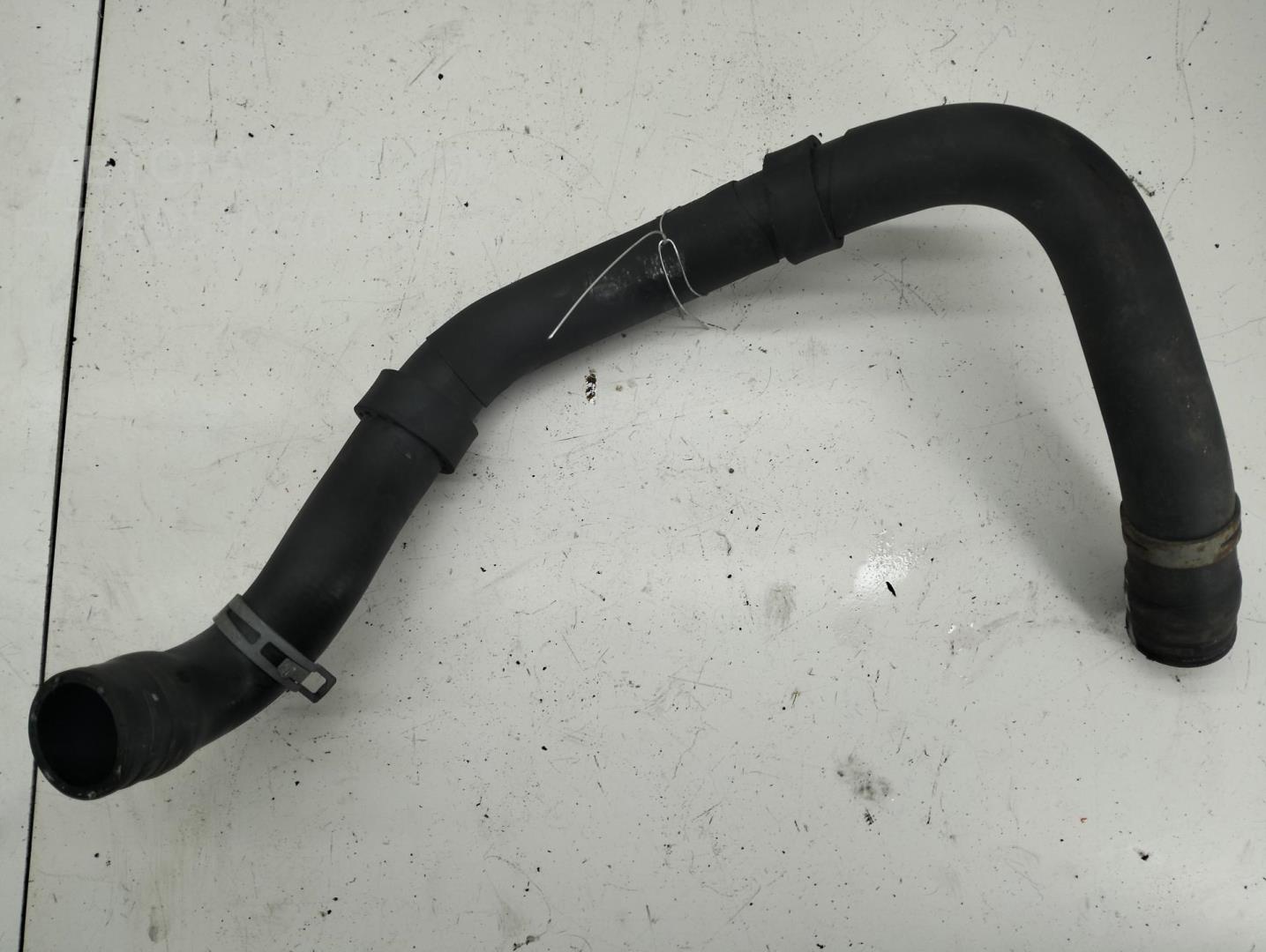 Патрубок радиатора