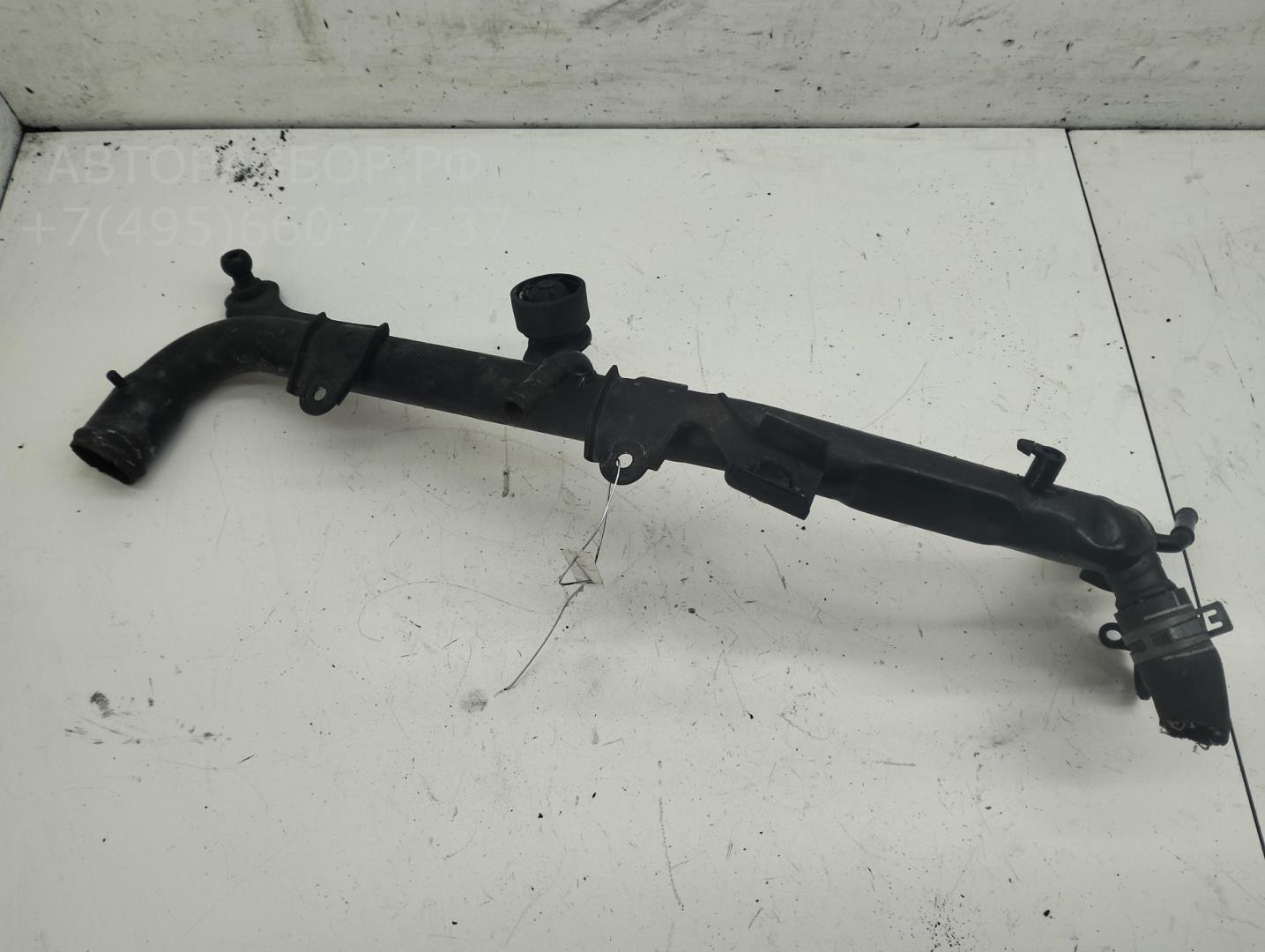 Трубка системы охлаждения