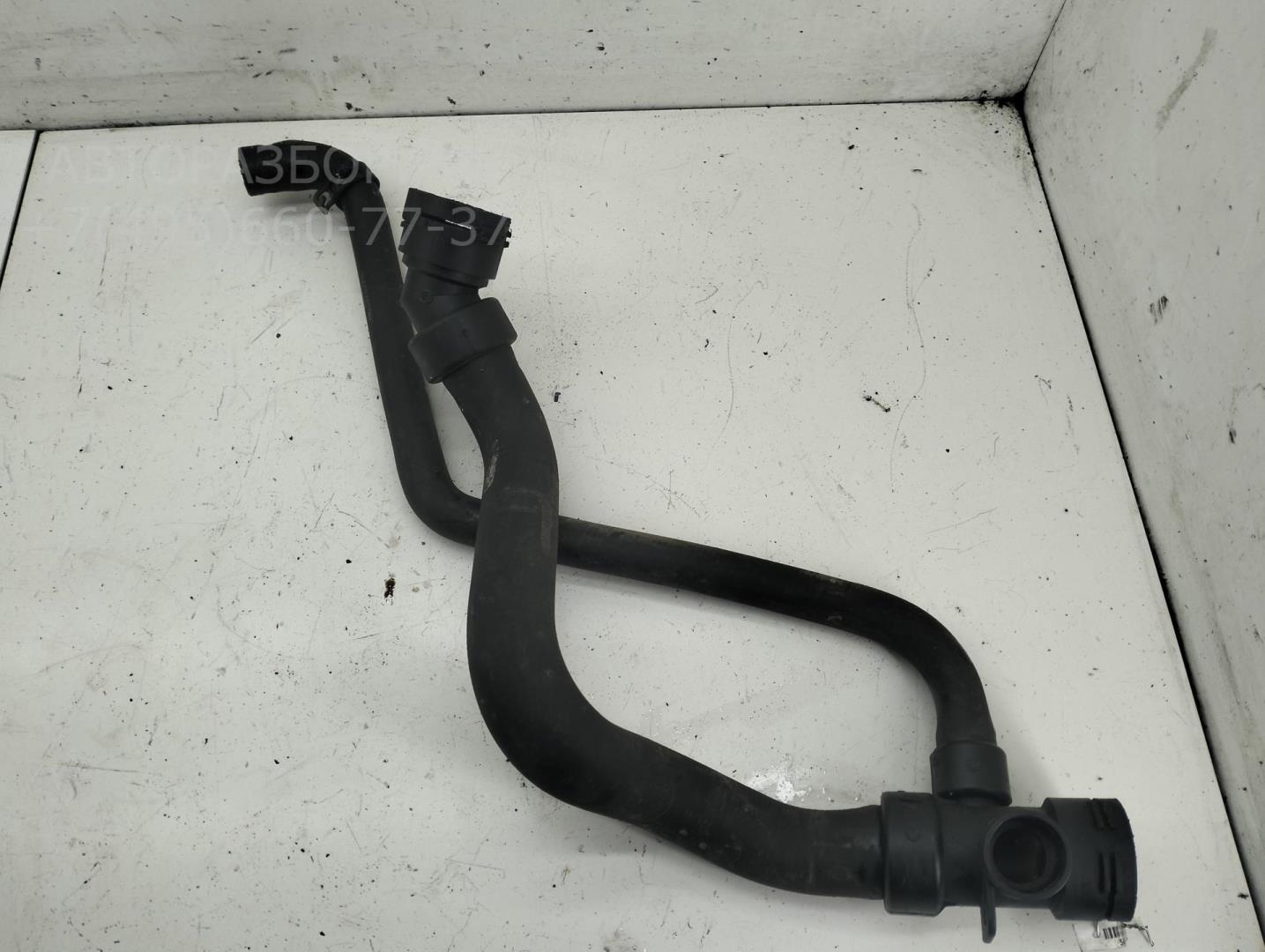 Патрубок радиатора