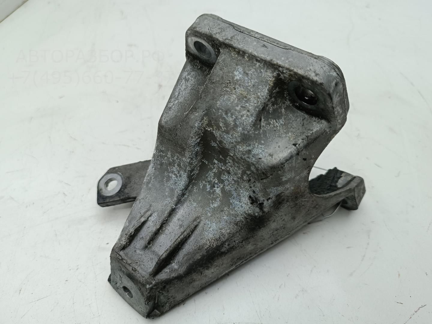 Опора двигателя