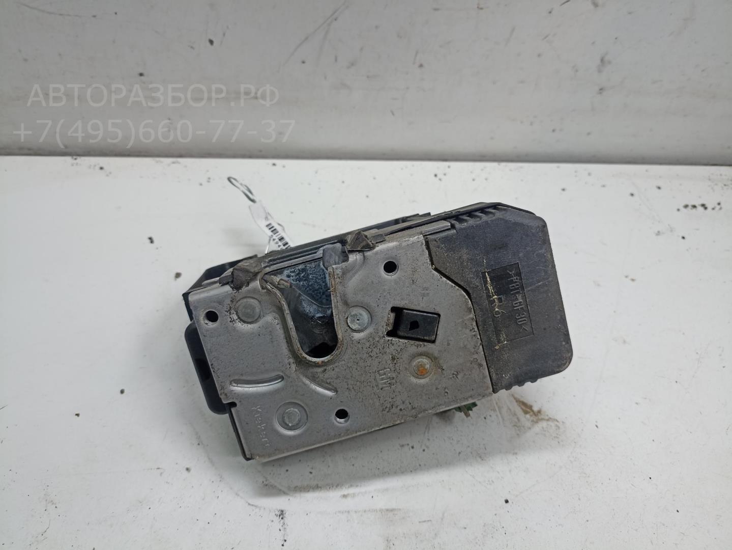 Замок двери передней правой