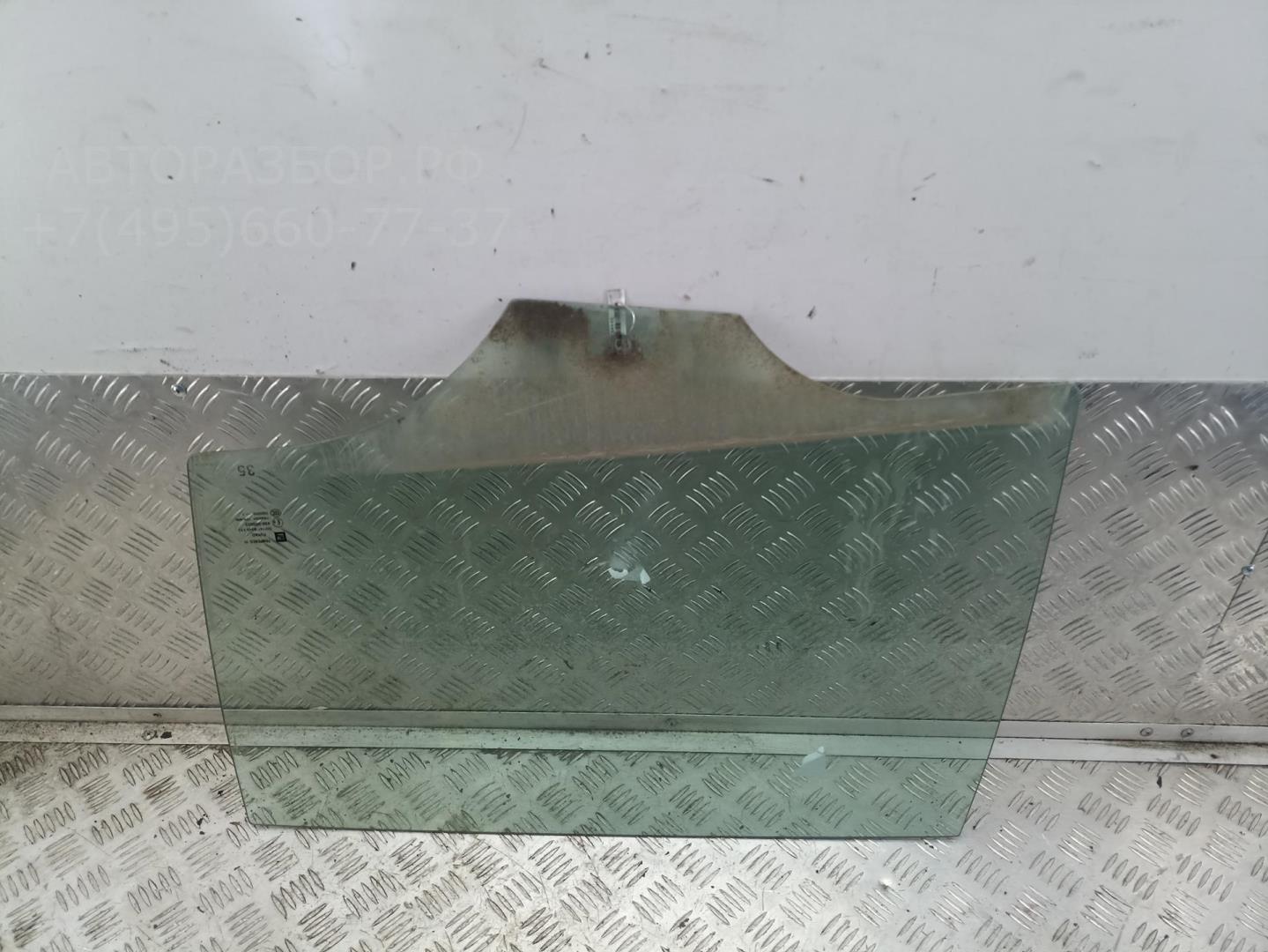 Стекло двери задней левой