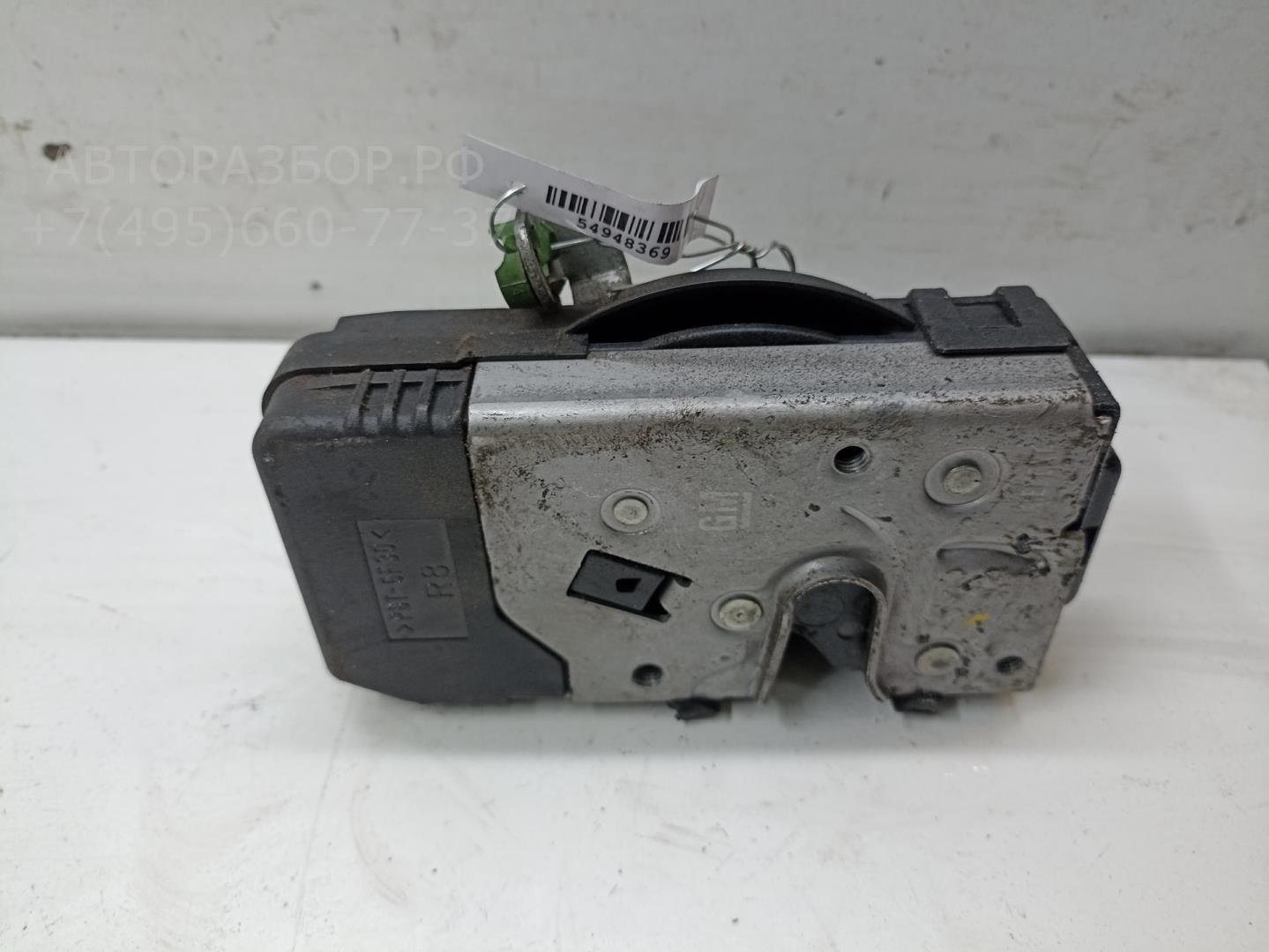 Замок двери передней правой