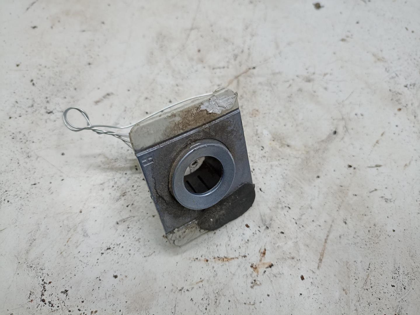 Кронштейн (сопут. товар)