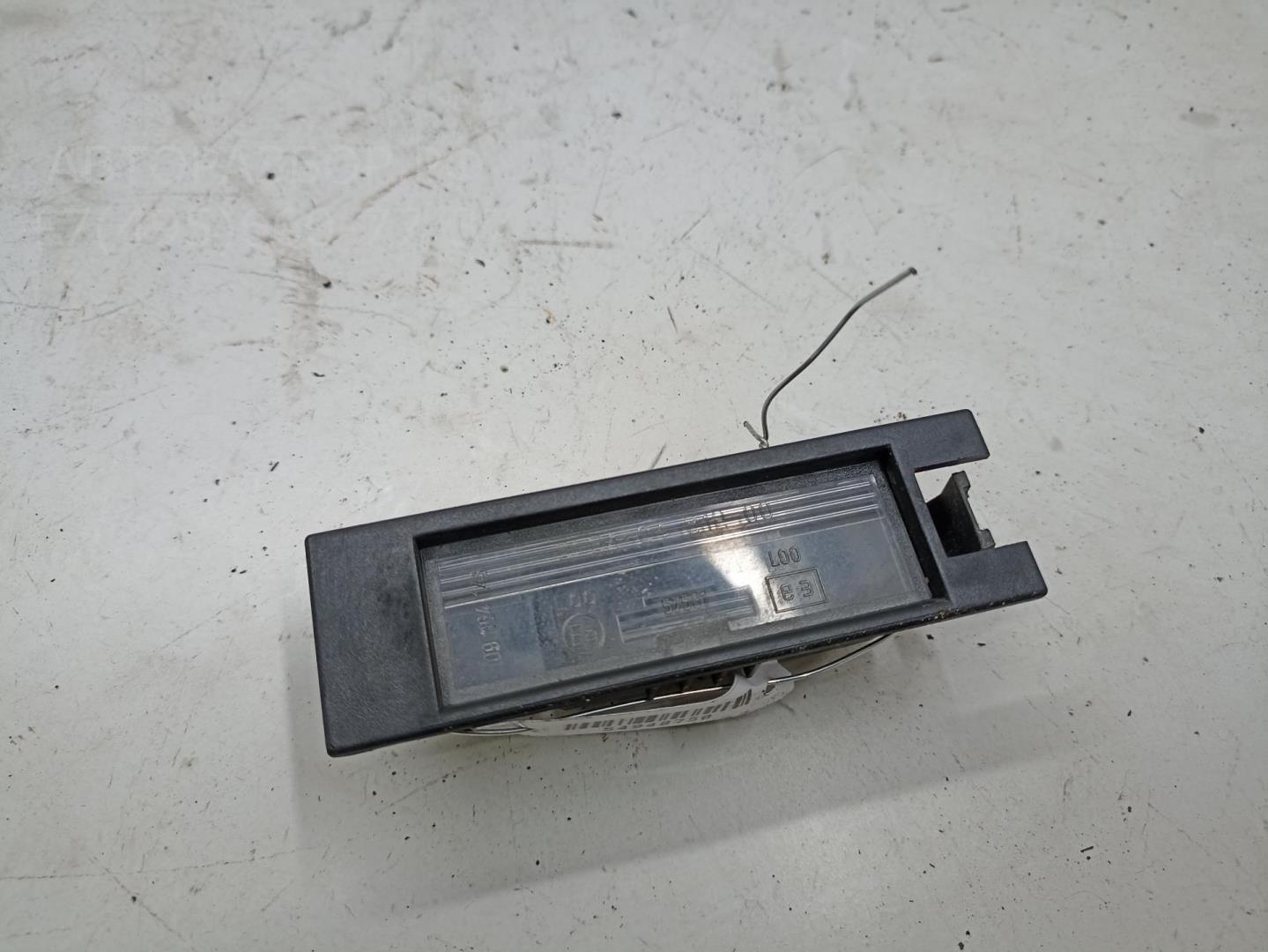 Фонарь подсветки номера