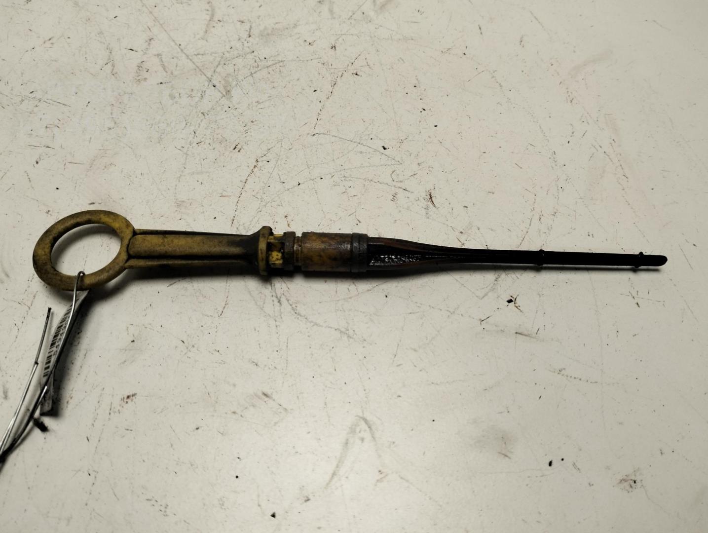 Щуп масляный двигателя