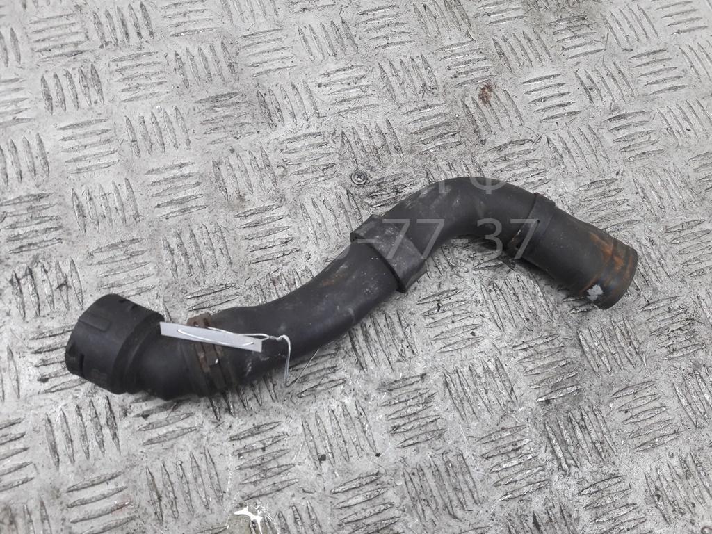 Патрубок радиатора