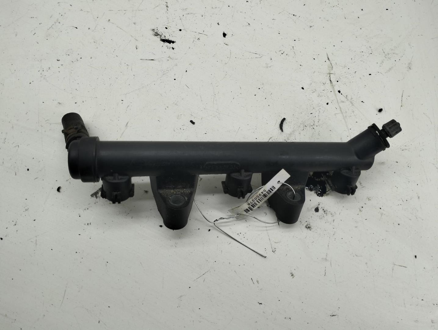 Рейка топливная (рампа)