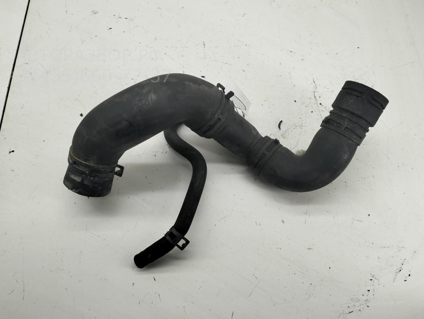 Патрубок радиатора