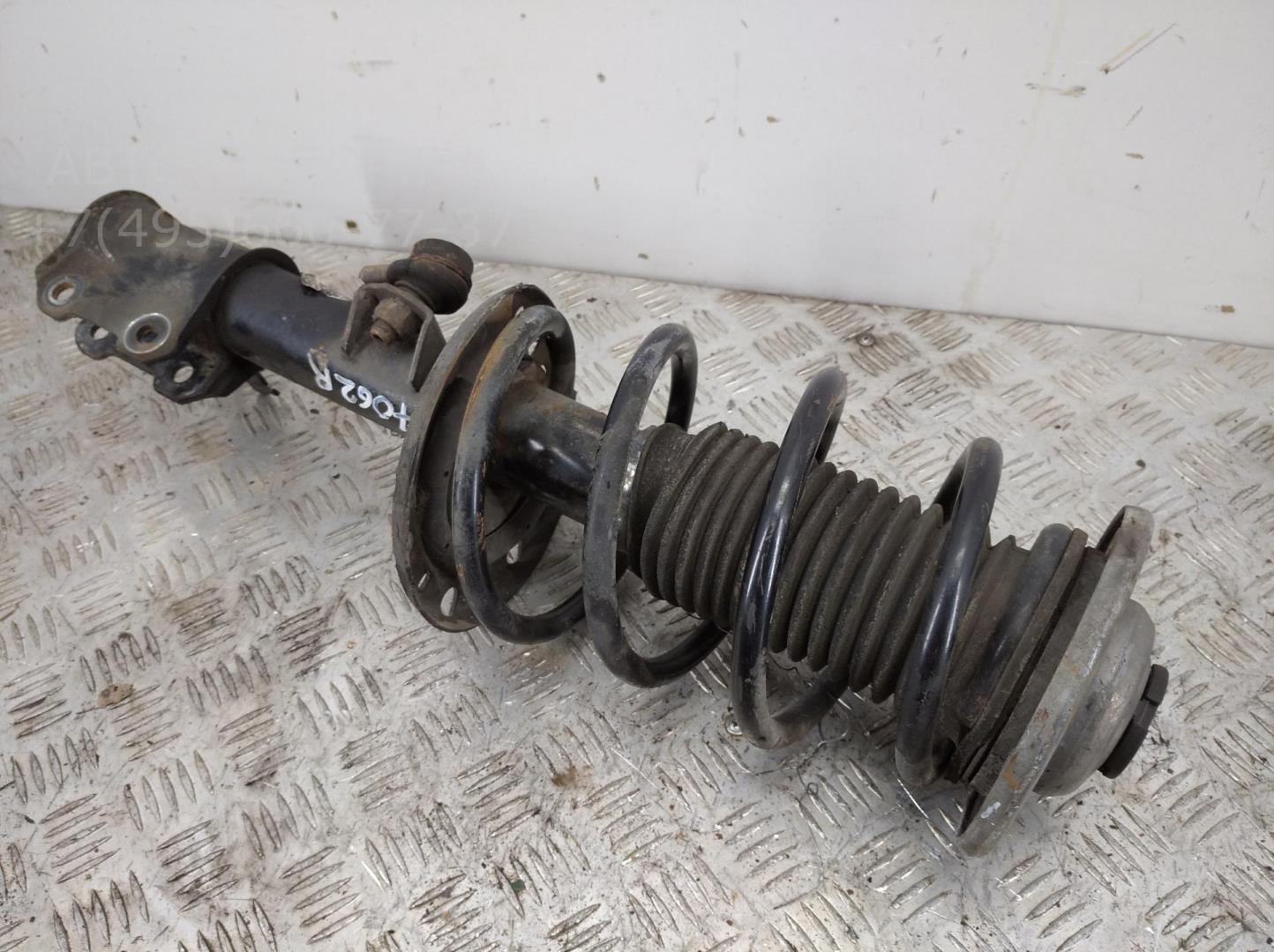 Амортизатор передний правый