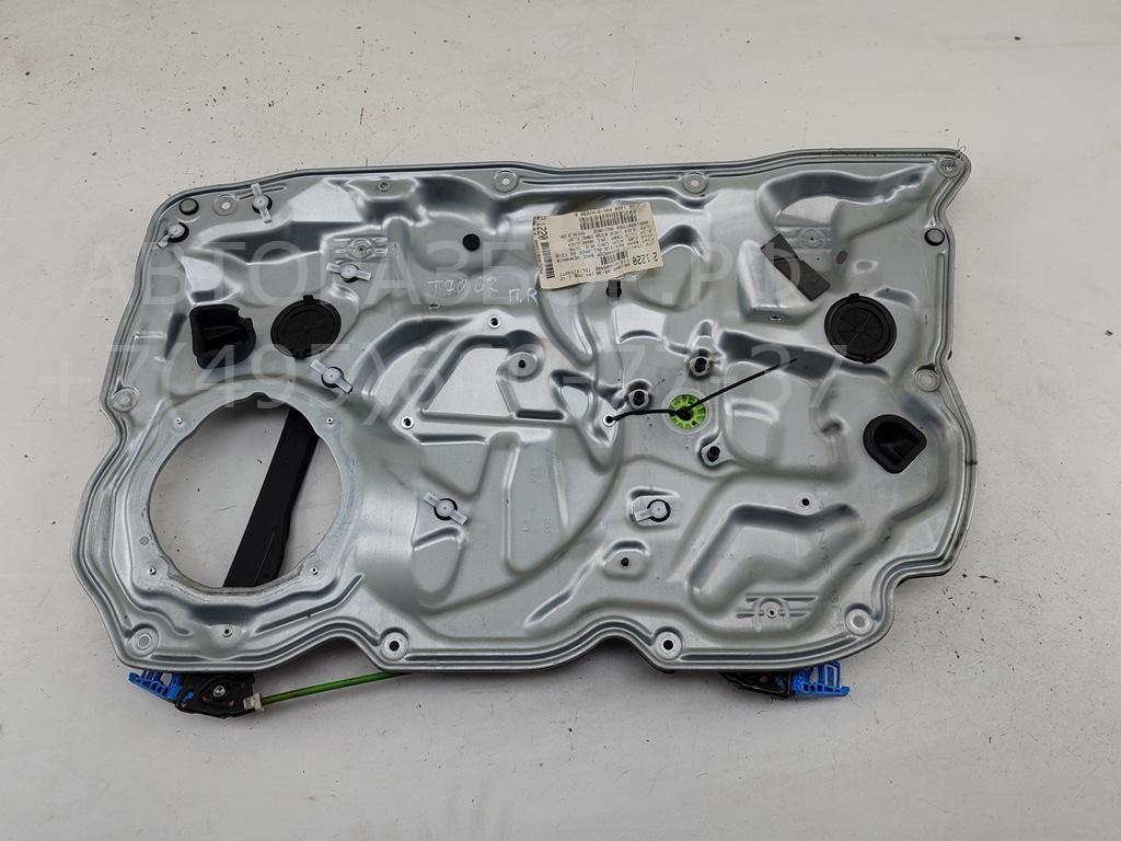 Стеклоподъемник электр. передний правый