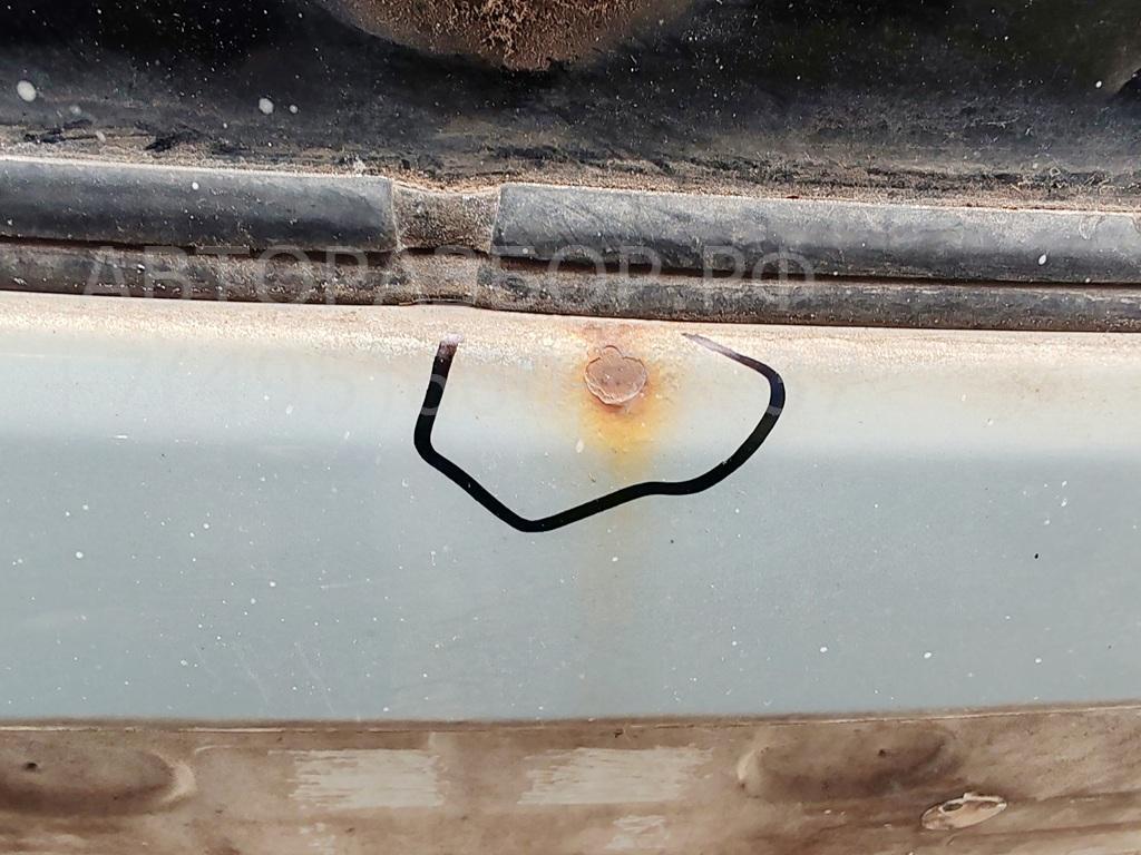 Дверь багажника