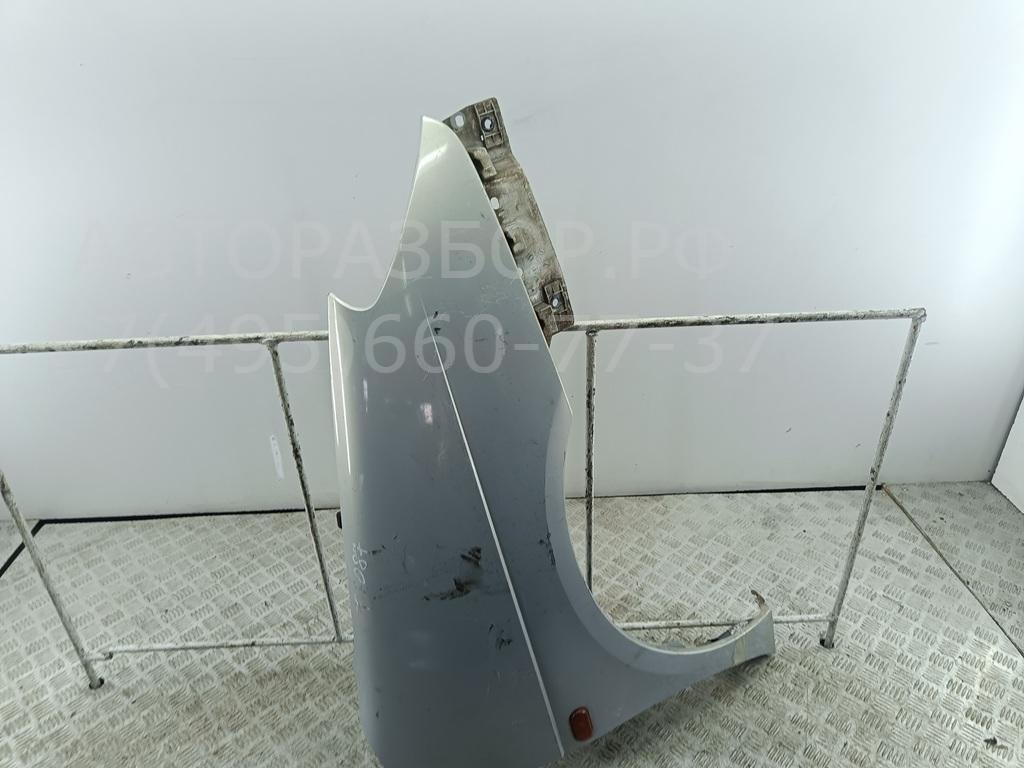 Крыло переднее правое