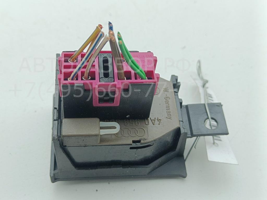 Кнопка регулировки зеркала