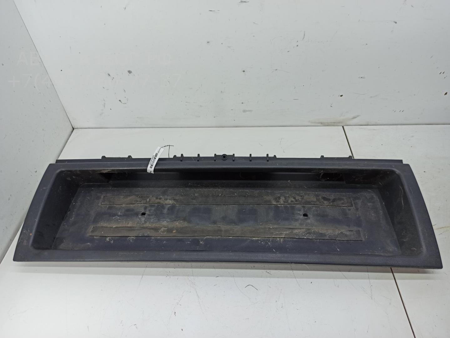 Накладка переднего бампера под номер