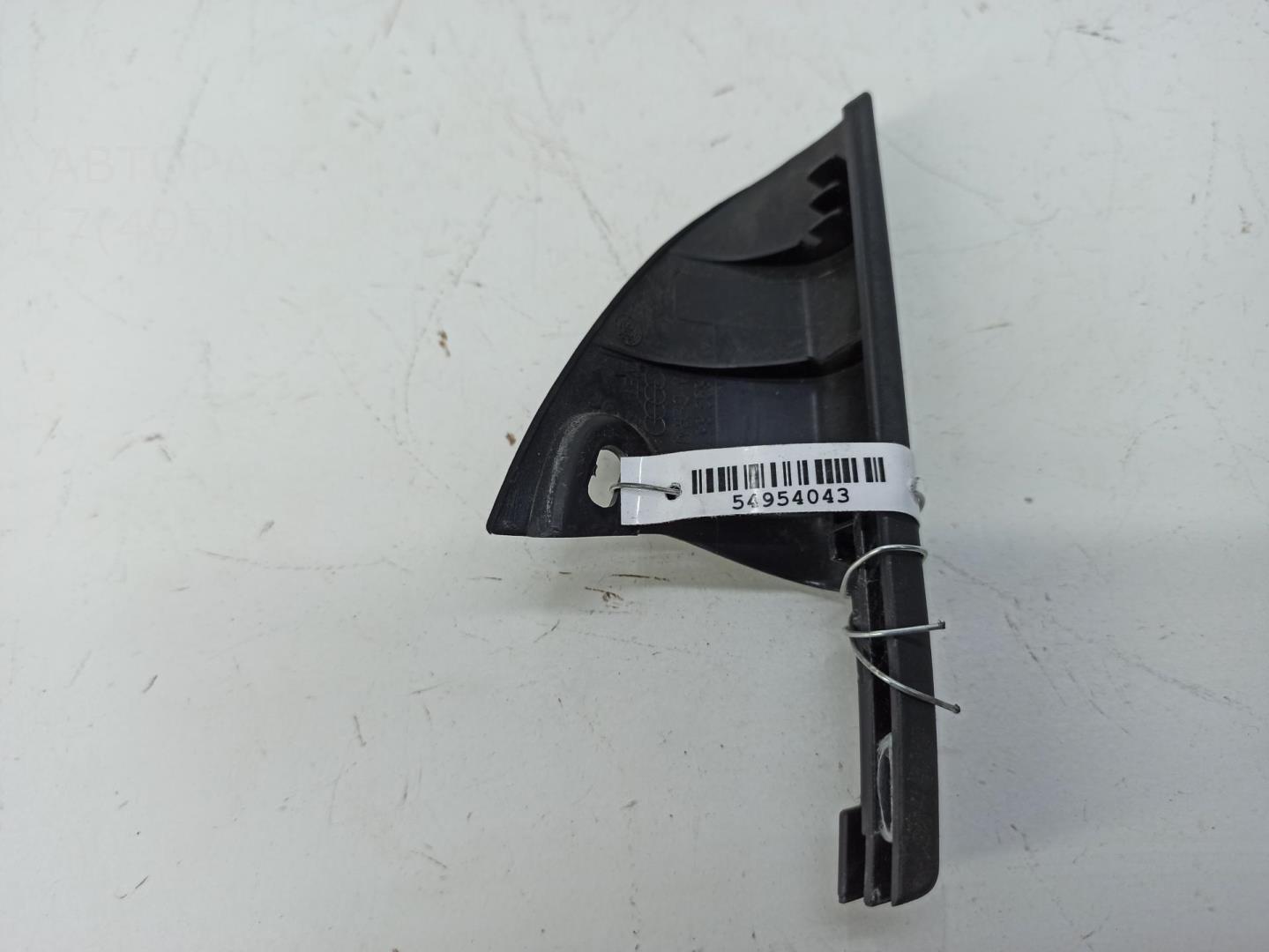 Накладка зеркала левого