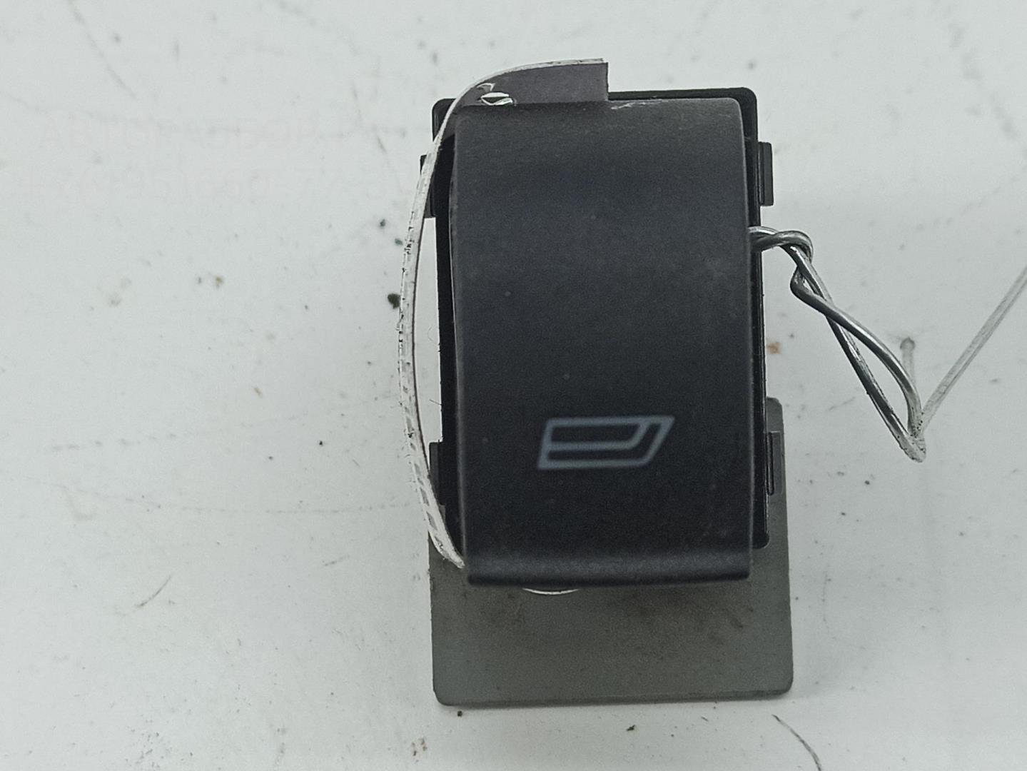 Кнопка стеклоподъемника