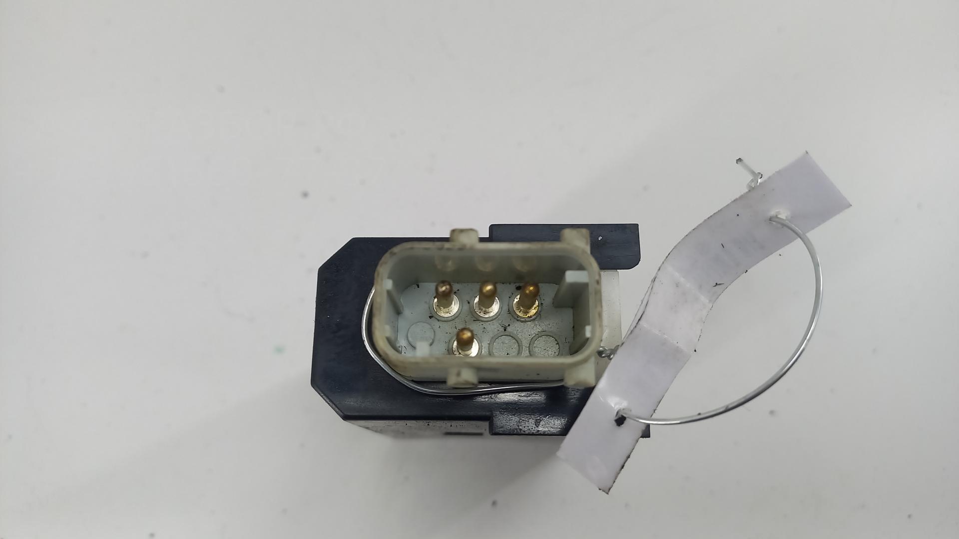 Активатор замка двери