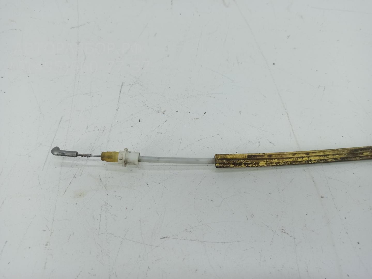 Трос открывания двери