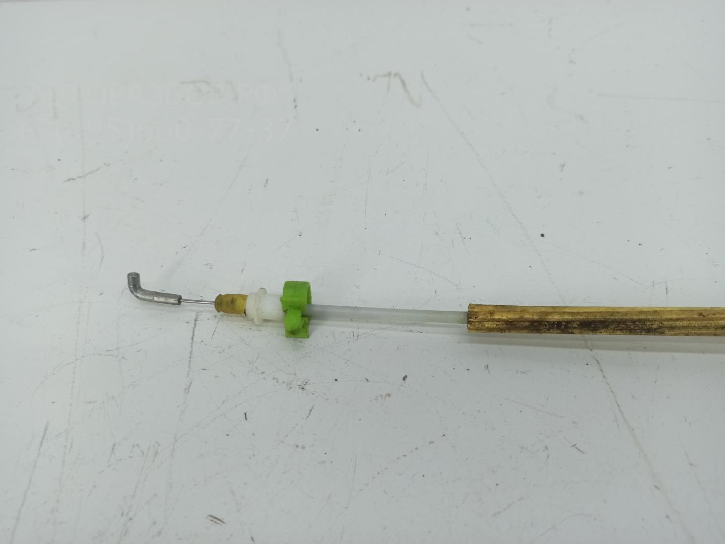 Трос открывания двери