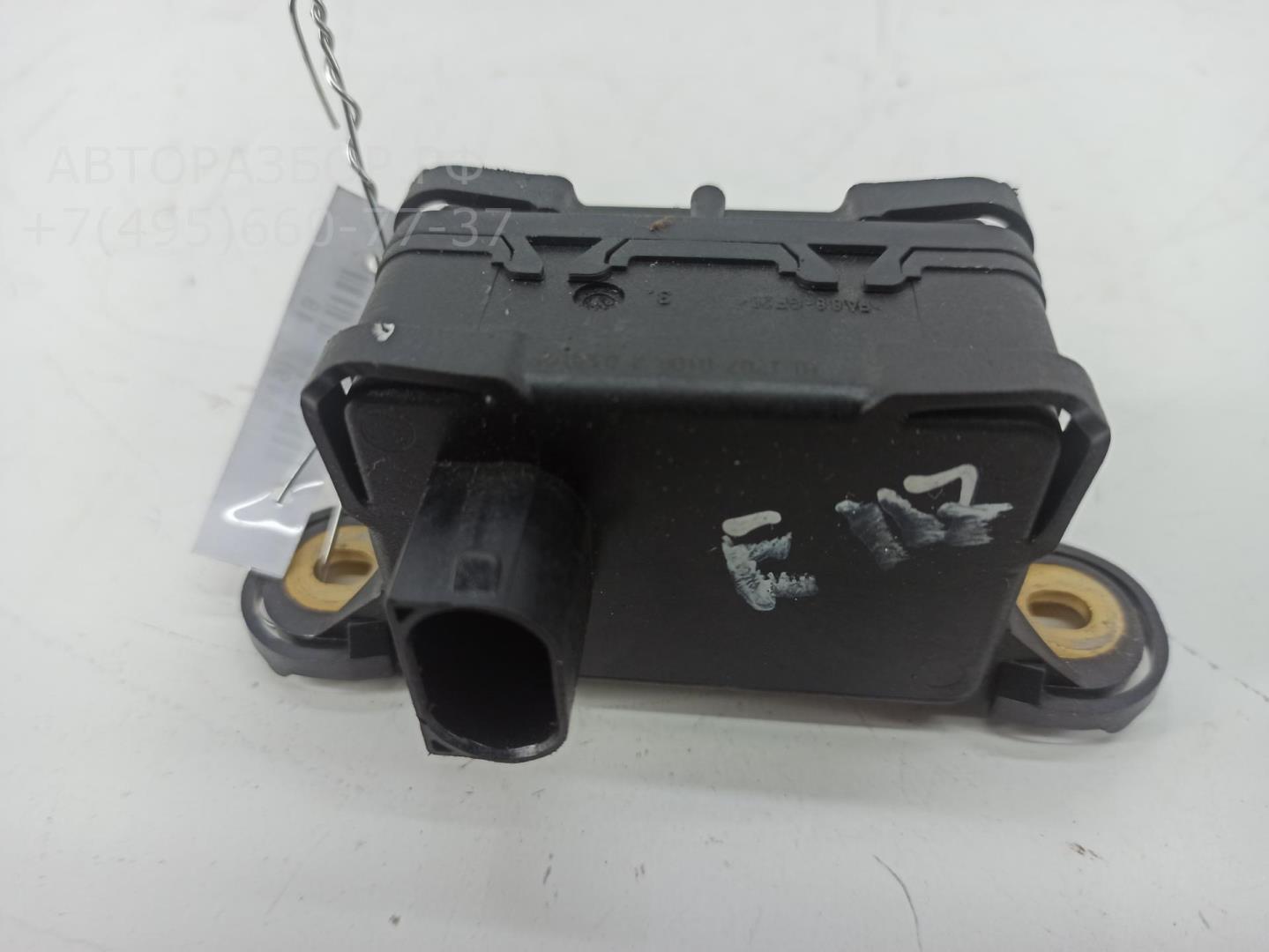 Датчик ускорения