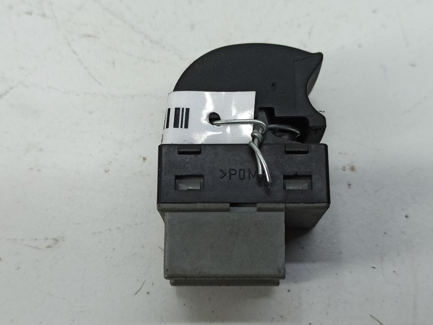 Кнопка стеклоподъемника