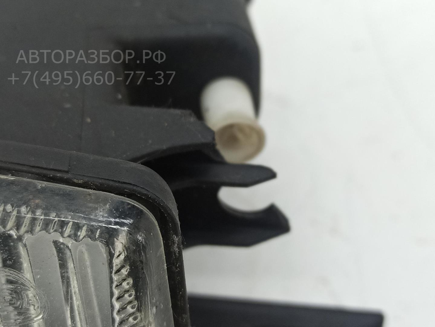 Фара противотуманная правая