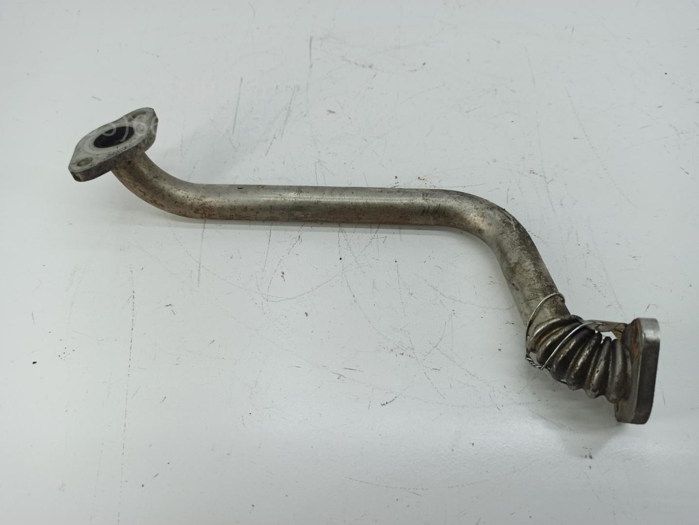 Трубка картерных газов