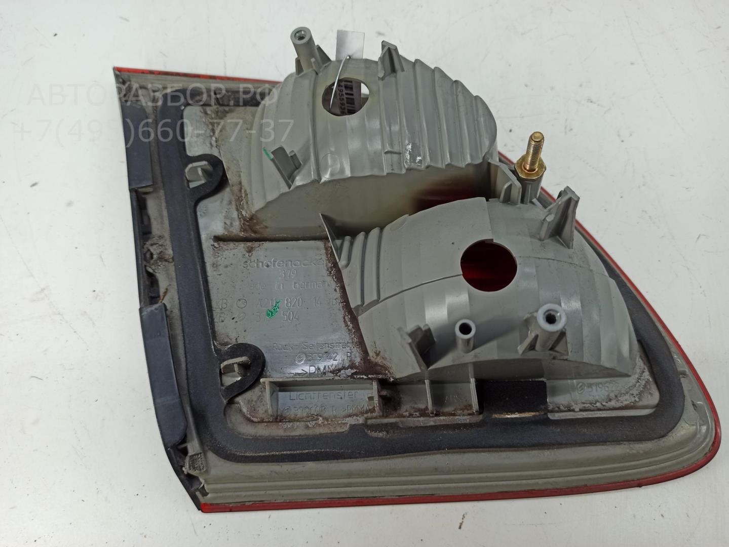 Фонарь задний внутренний правый