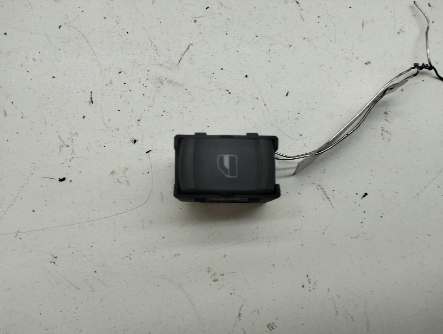 Кнопка стеклоподъемника