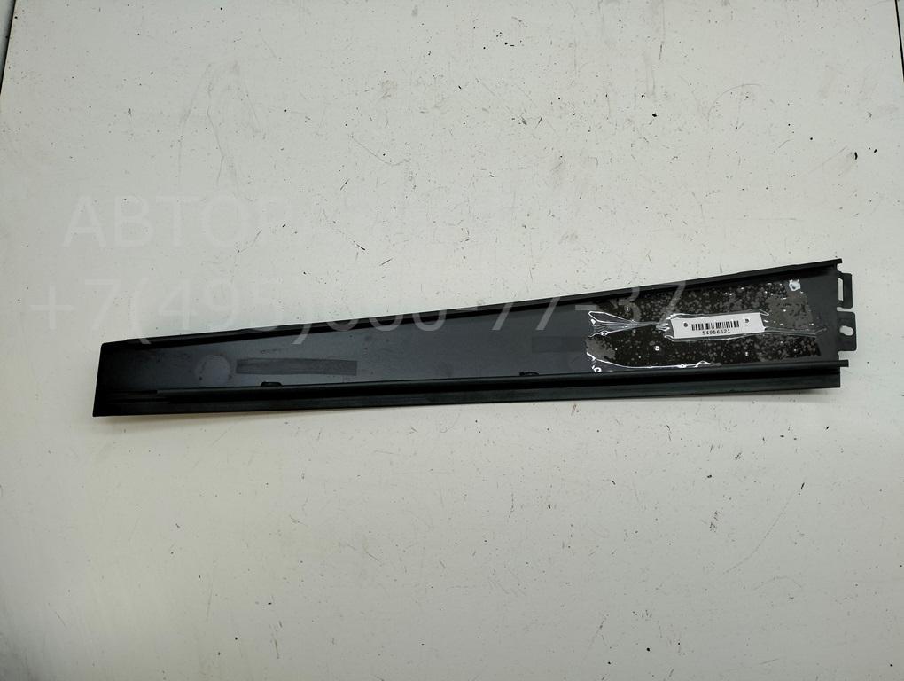 Накладка двери задней левой