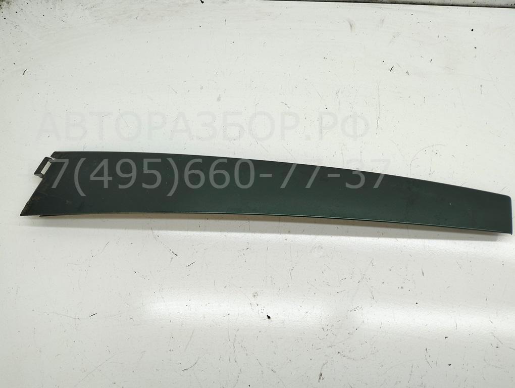 Накладка двери передней правой