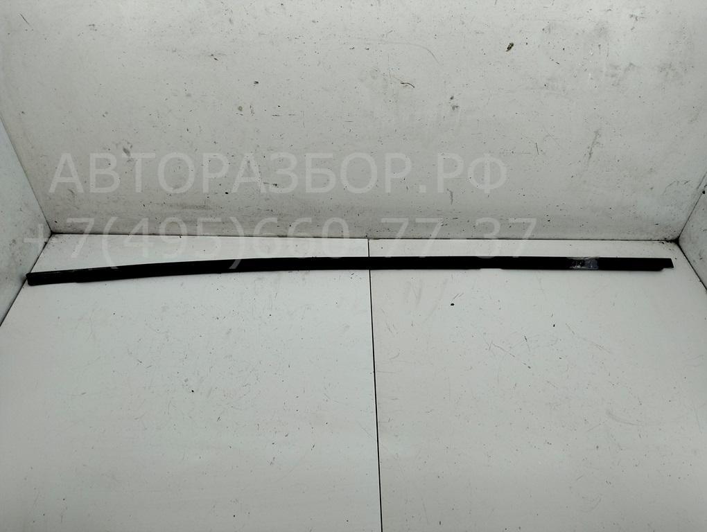 Накладка стекла заднего левого