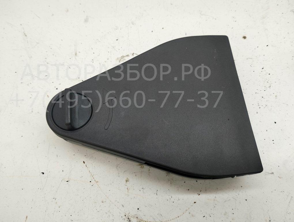 Накладка крышки багажника