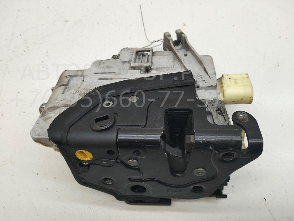 Замок двери задней левой